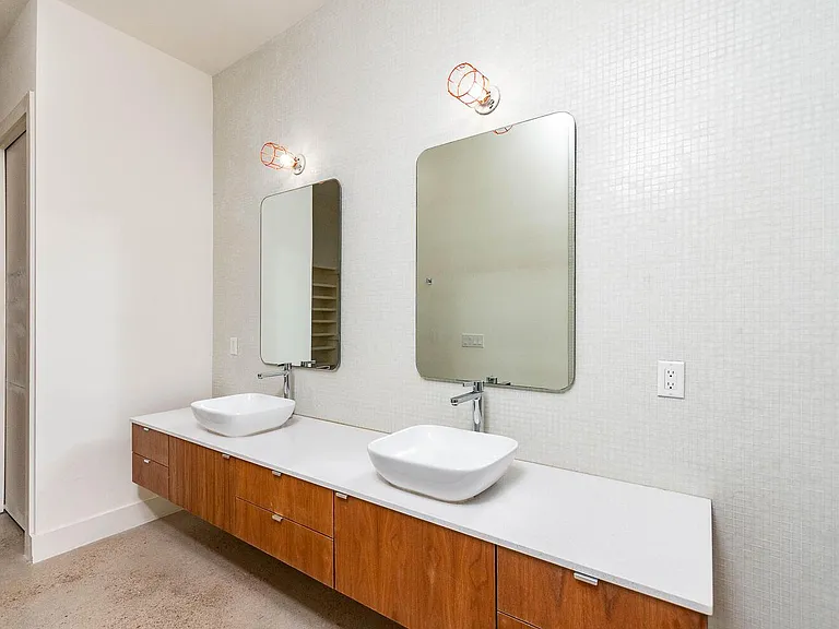 3305 Garden Villa Ln #B — Photo 19
