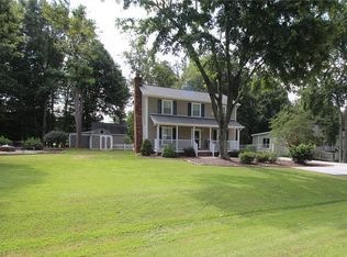 5288 Shaddowfax Dr, Kernersville, NC 27284