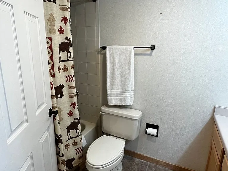 980 Lakepoint Dr #203 — Photo 28