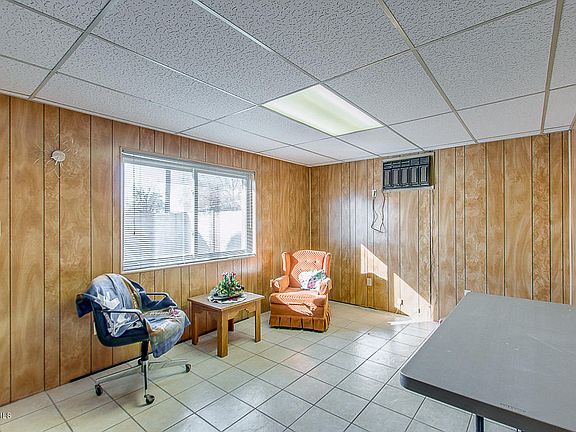 5th image of 3741 W Puget Ave