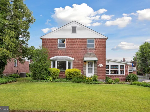 414 W Grays Ave, Glenolden, PA 19036