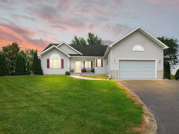 W11025 Glen Dr, Beaver Dam, WI 53916