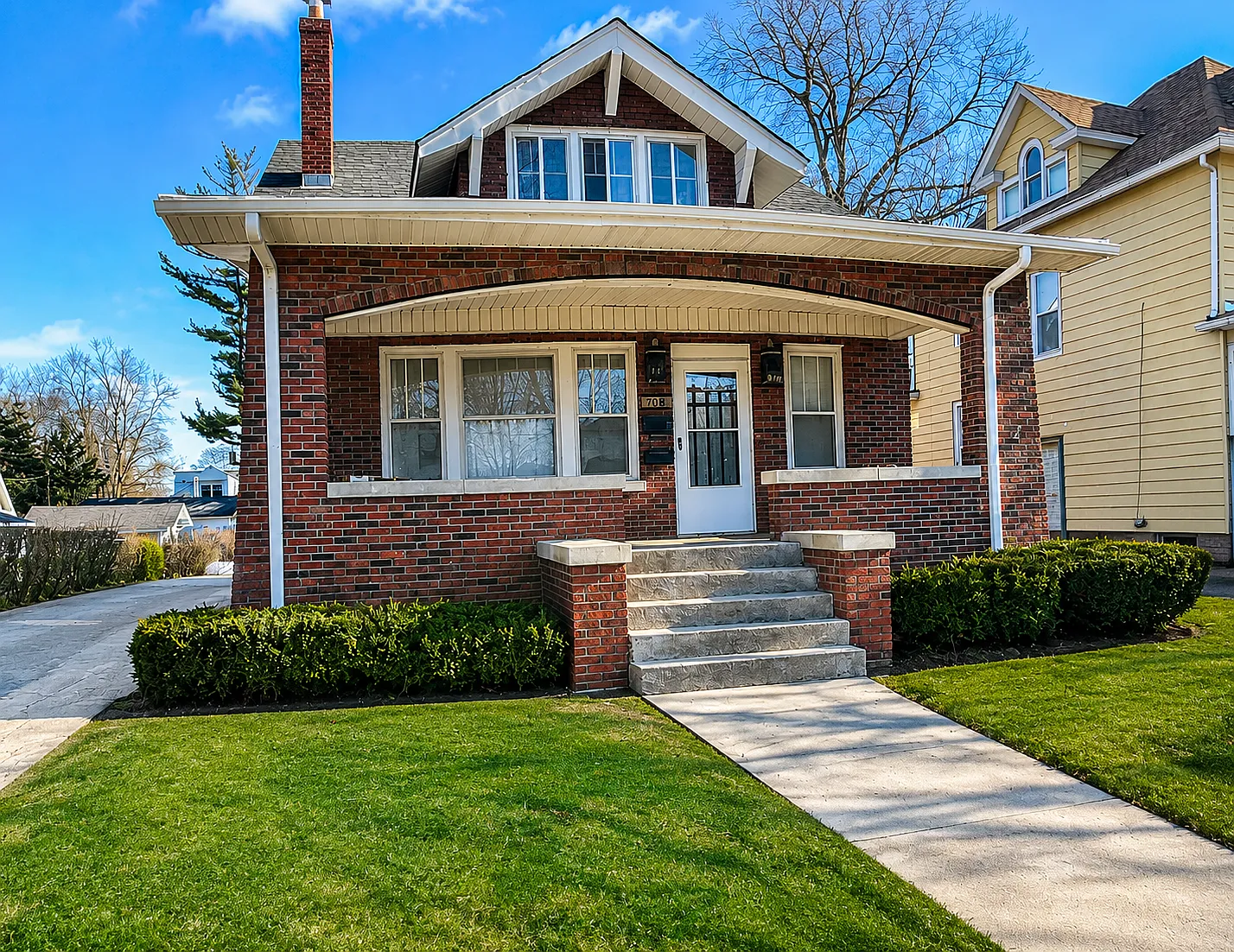 3 bed, 1200 sqft, $1,950 — Photo 1