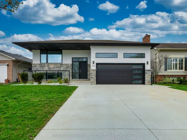 33 W Farmington Dr, Saint Catharines, ON L2S 3G1