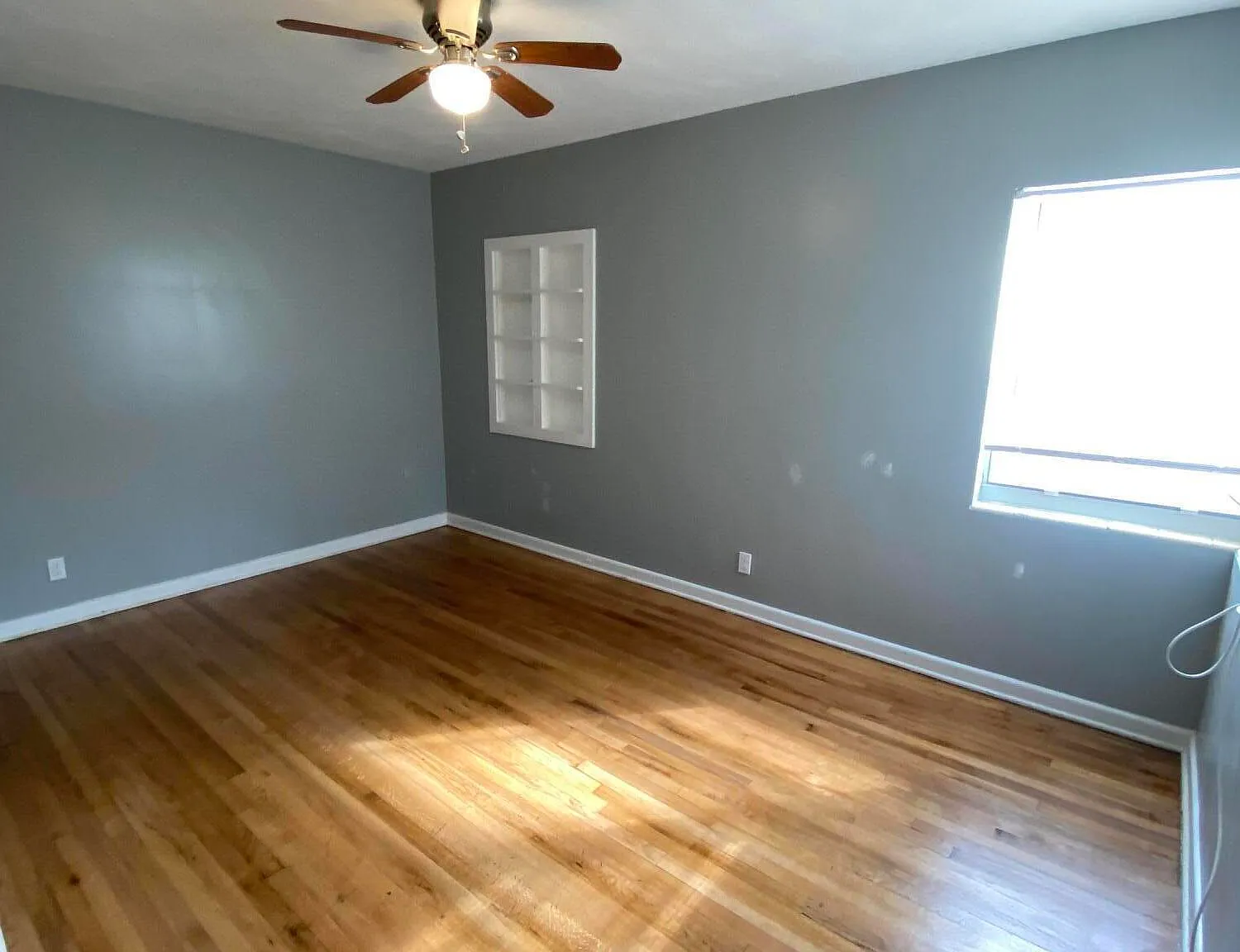 2 bed, 1.0 bath, 1419 sqft, $1,700 — Photo 4