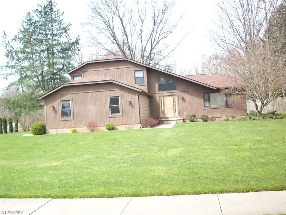1st image of 9500 Oak Park Dr