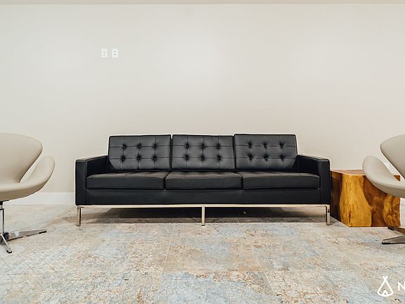 4th image of 130 Graham Ave #3N