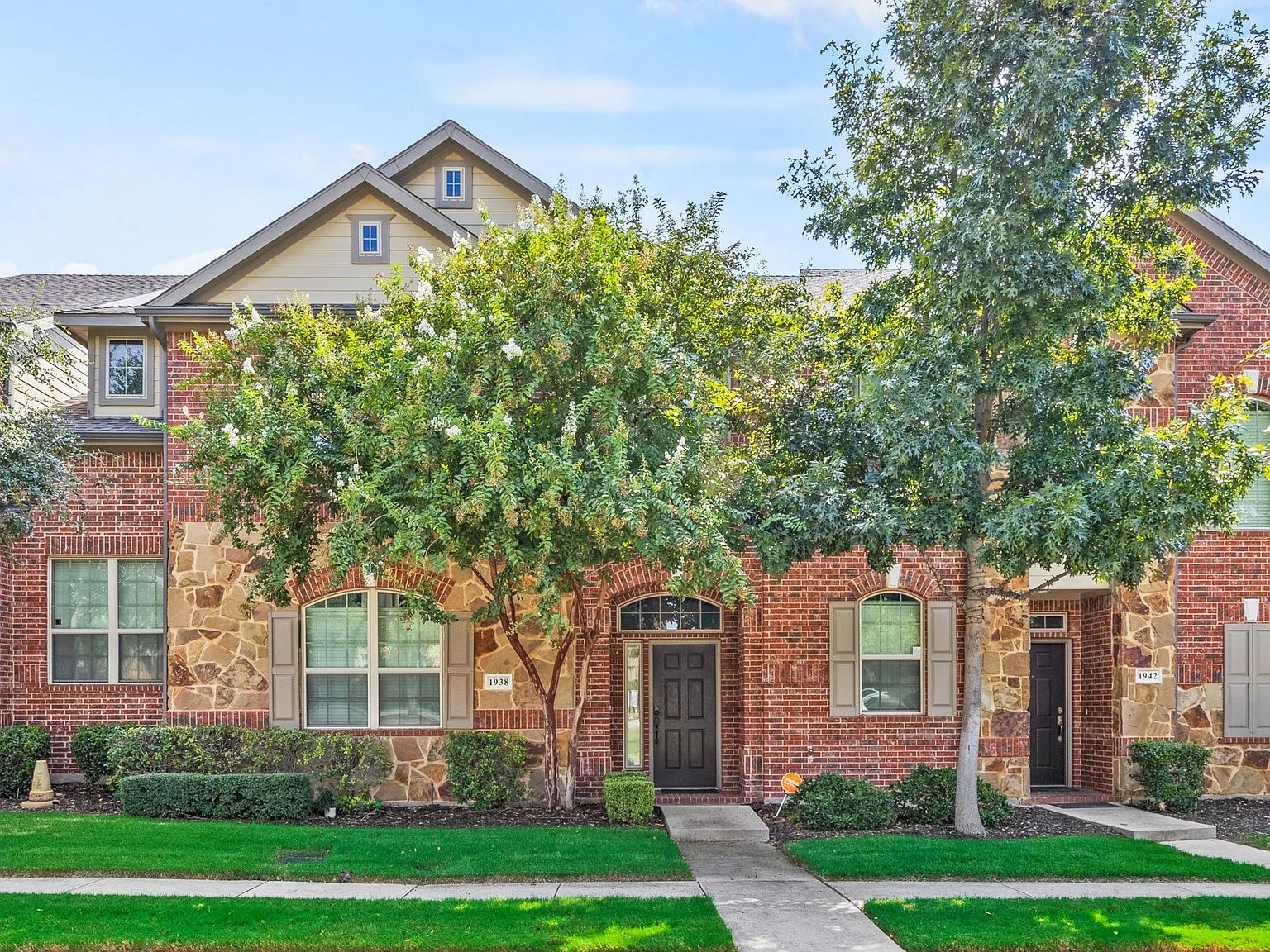3 bed, 2065 sqft, $2,675 — Photo 1