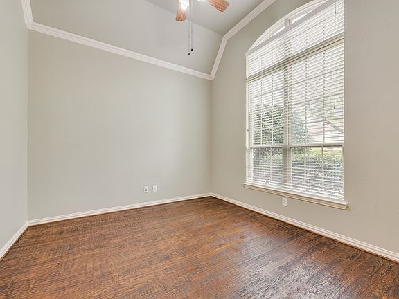 5th image of 7816 Royal Gorge Ln