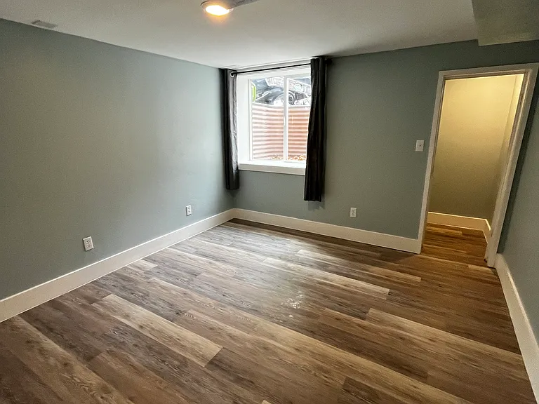1536 Main St #E — Photo 9