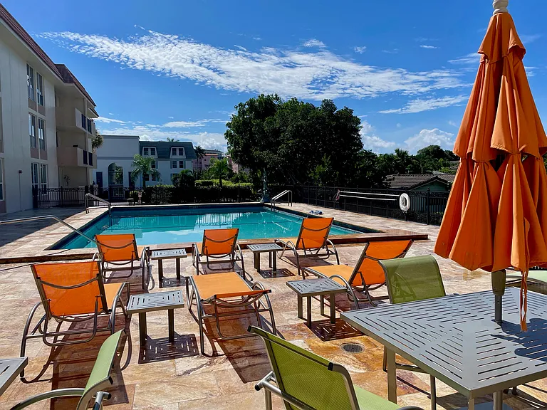 1000 Spanish River Rd #1B — Photo 39