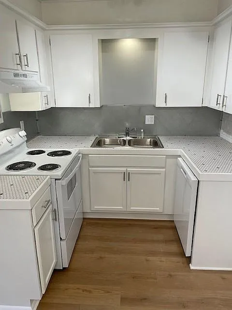 Building Photo - 1739 S Peoria Ave #47