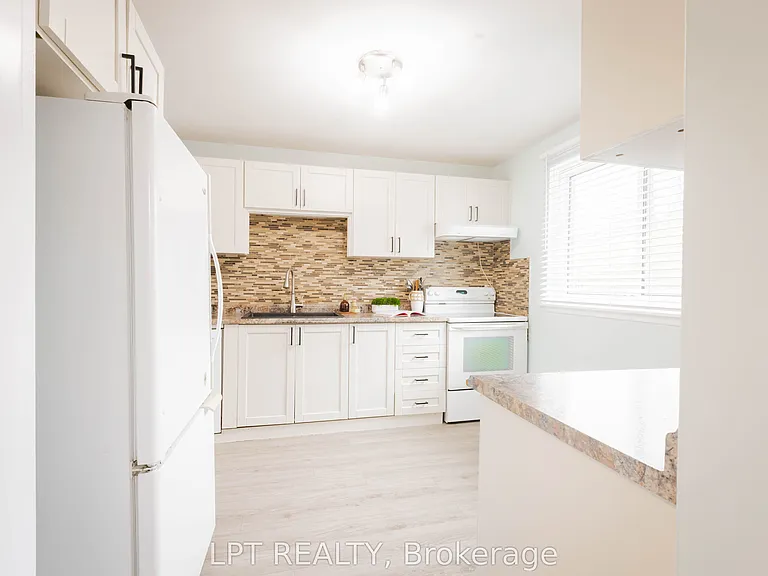 318 Laurier Ave #3 — Photo 8