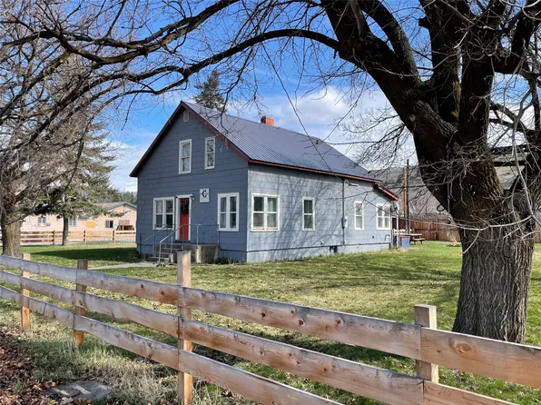 204 Clayton St, Plains, MT 59859