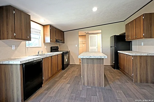 1358 Bartels Ct — Photo 8