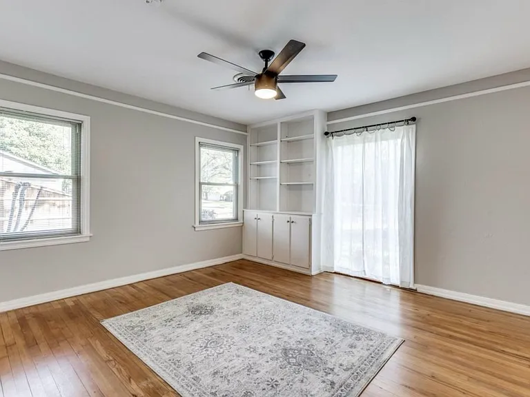 3624 W Biddison St — Photo 10