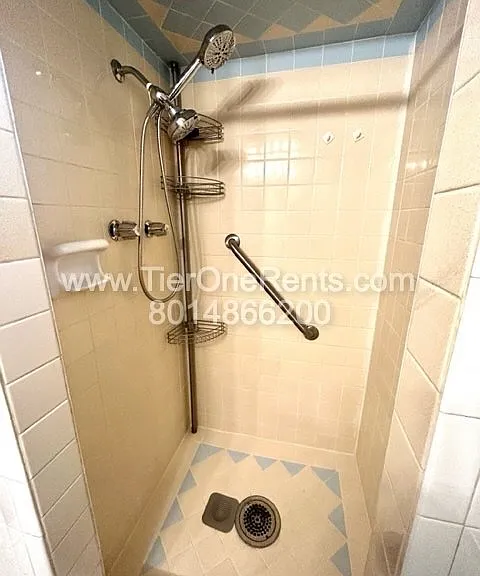 395 E Truman Ave — Photo 23