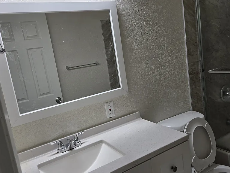 2630 G St #1 — Photo 2