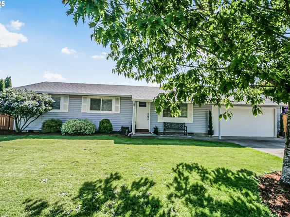 1300 N Sitka Ave, Newberg, OR 97132