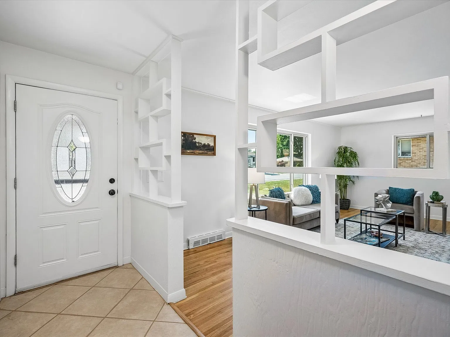 4 bed, 1944 sqft, $2,850 — Photo 4