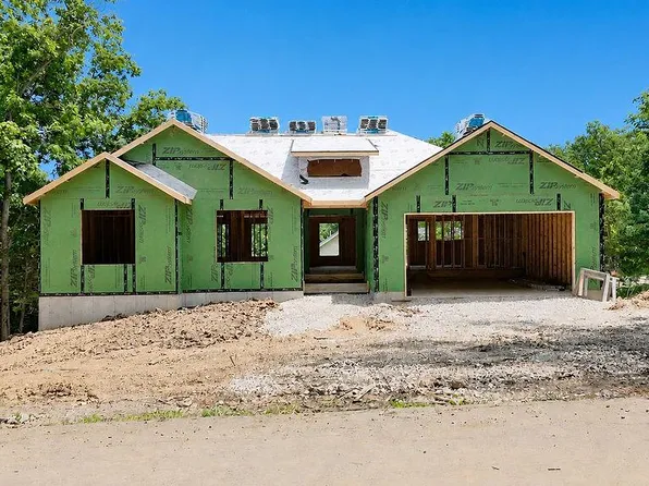 282 Constitution Ave, De Soto, MO 63020