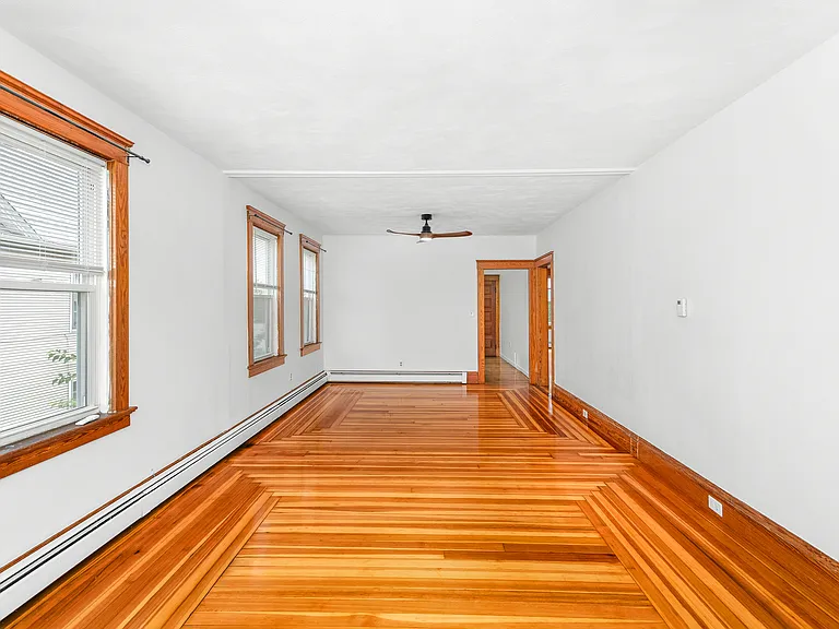 199-201 Woodward Ave #2 — Photo 8