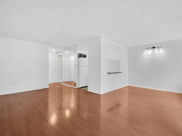 50 Lexington Avenue image 6 of 17