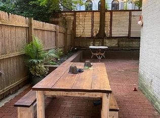 149 E 61st St APT 1B, New York, NY 10065
