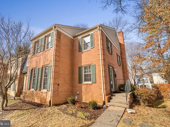 10360 Hampshire Green Ave