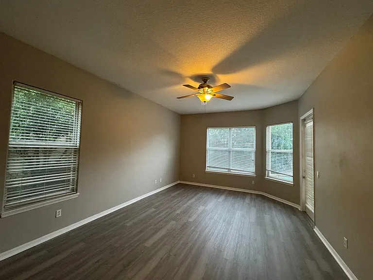 2521 Roat Dr — Photo 27