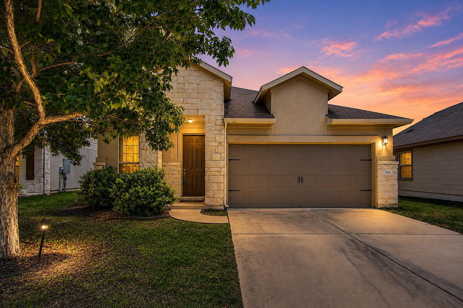 4 bed, 3.0 bath, 2525 sqft, $2,300 — Photo 1