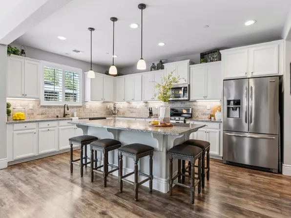 1182 Aartman Dr, Ripon, CA 95366