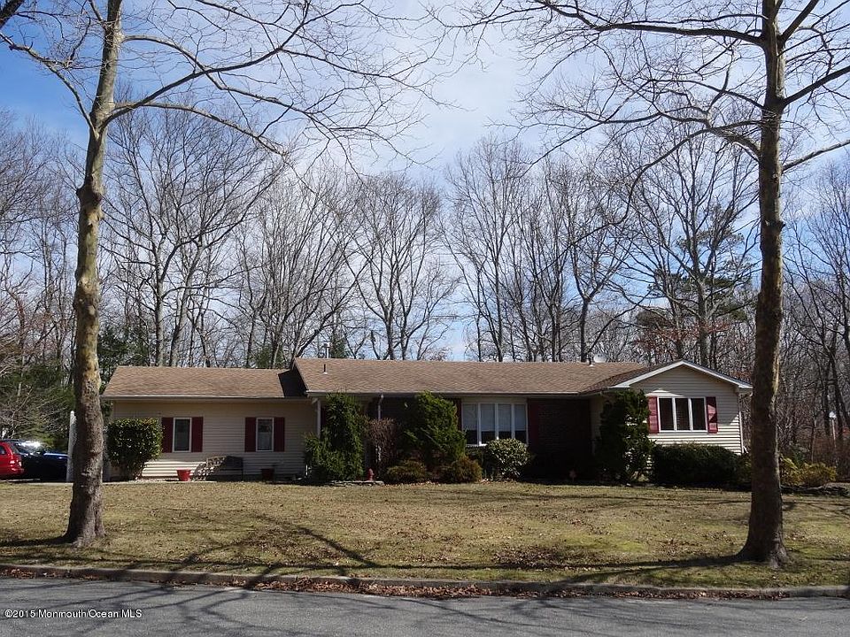 1st image of 31 Laurelwyck Dr