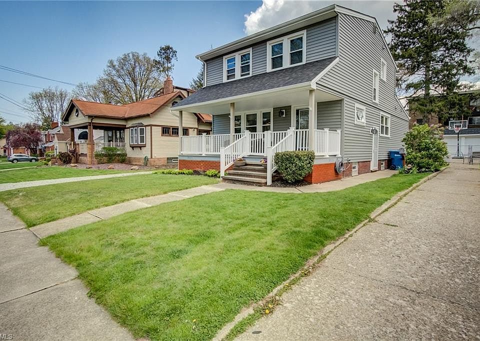 1st image of 4279 W 204th St