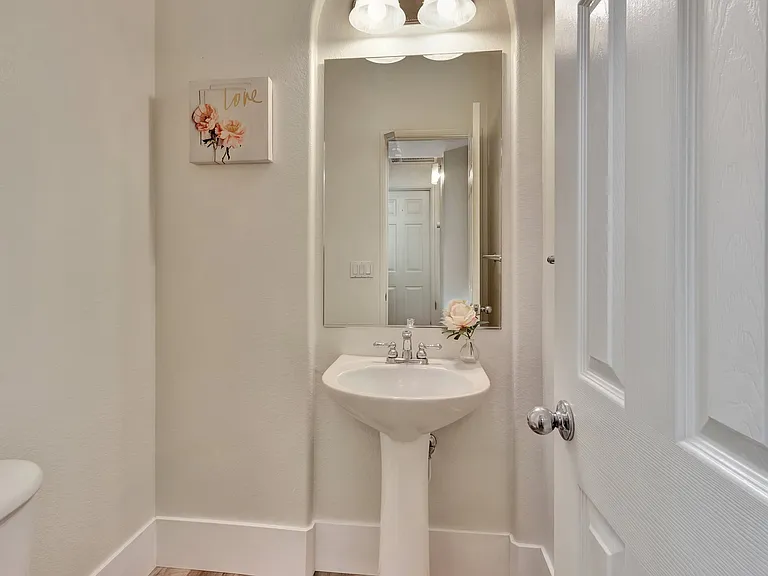 2822 Escala Cir — Photo 27
