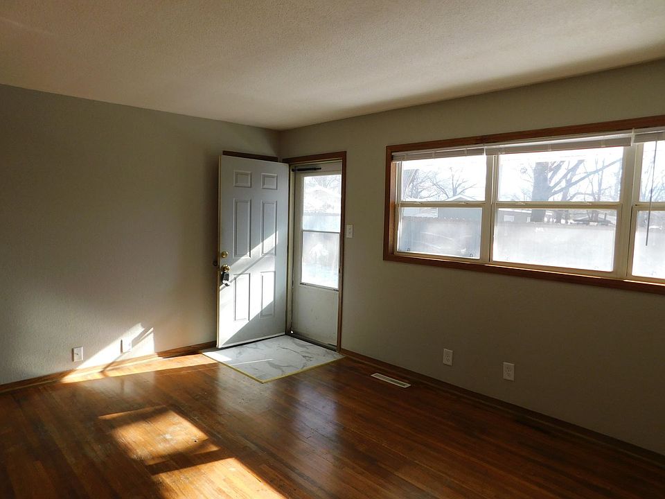 1st image of 1670 N Lawndale Ave