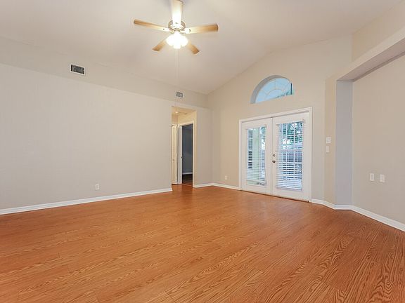 5th image of 6285 Lauderdale St