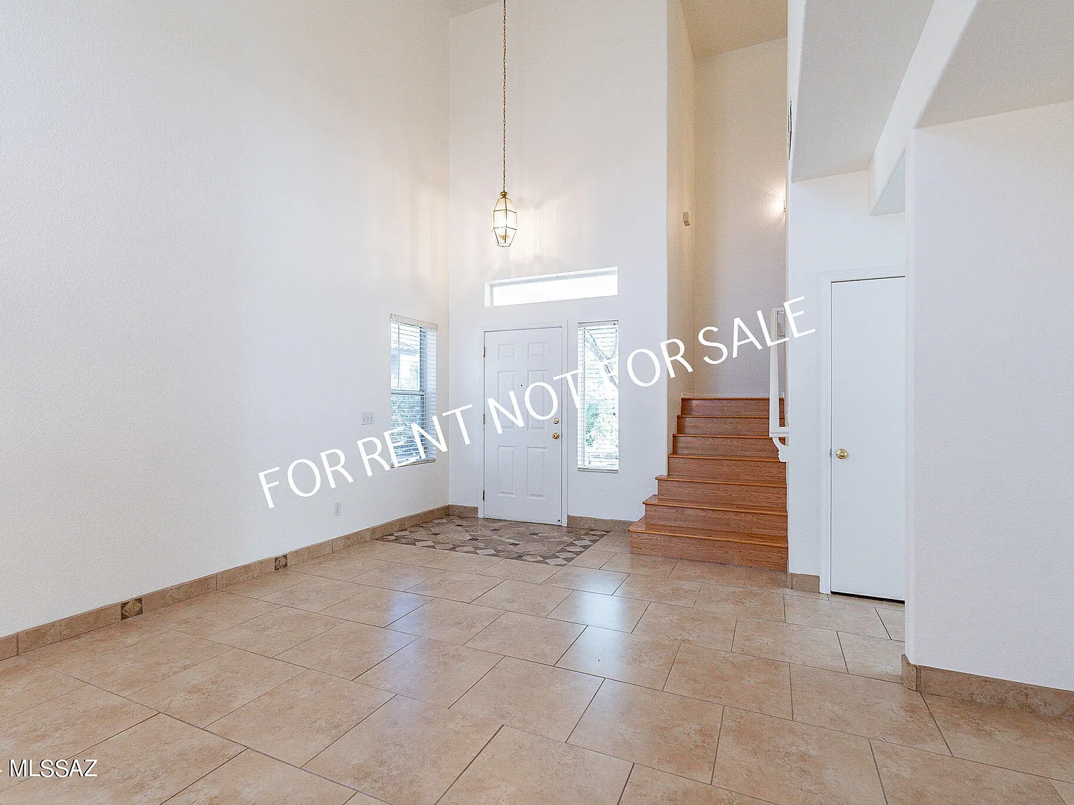 4 bed, 2.5 bath, 1946 sqft, $2,025 — Photo 4