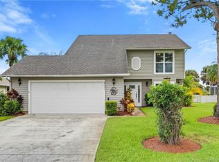 4332 Gator Trace Cir, Fort Pierce, FL 34982