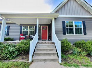 961 Big Springs Rd, Charlotte, TN 37036