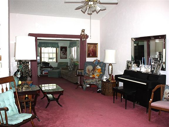 2nd image of 18 BRISTOL DRIVE