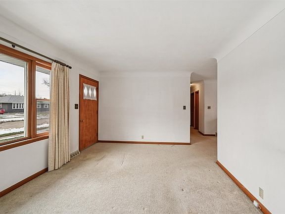 5th image of 361 31st St NW