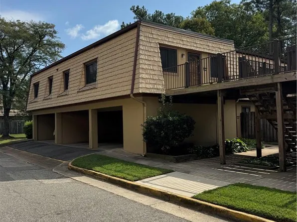 1645 Malibu Pl, Newport News, VA 23608