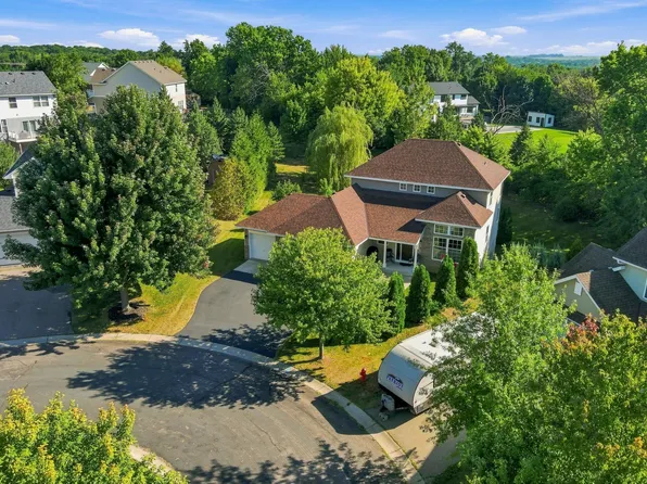 563 Summit Ave, Dundas, MN 55019