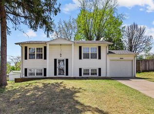 3860 Dunn Rd, Hazelwood, MO 63042