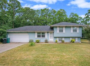 52985 Emmons Rd, South Bend, IN 46637