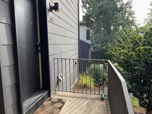 31-47 D Ave, Lake Oswego, OR 97034