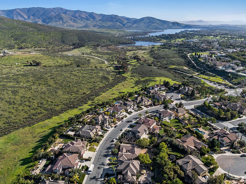 1st image of 756 Agua Vista Dr