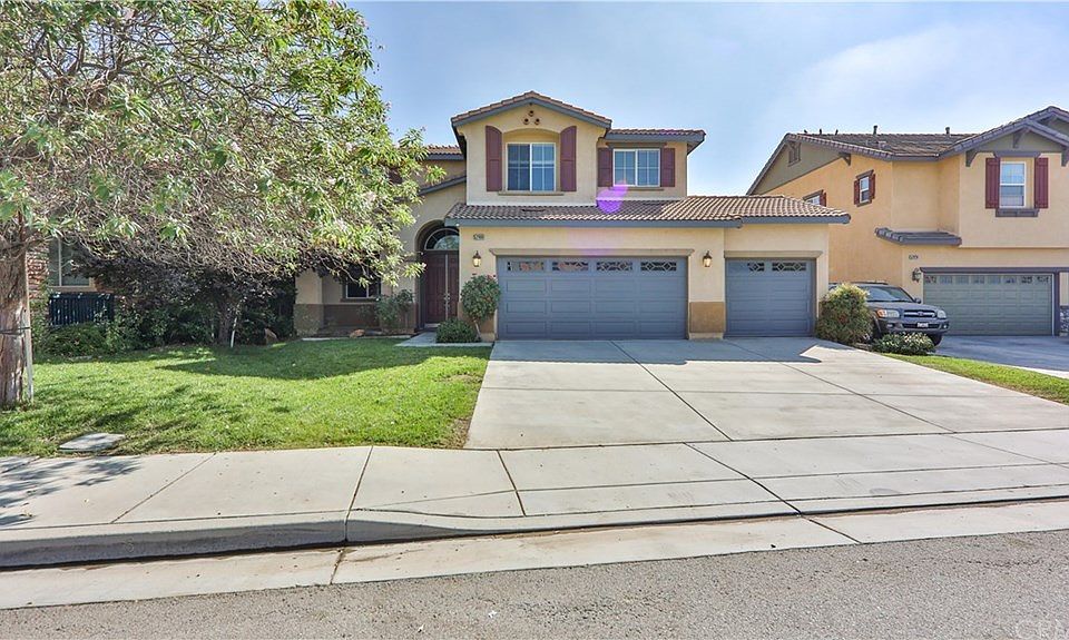 1st image of 52980 Sweet Juliet Ln