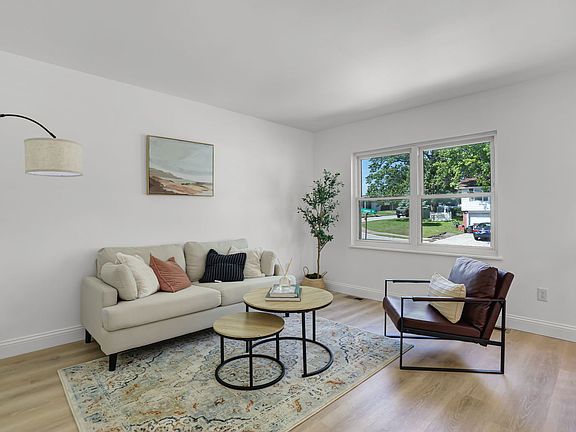 2nd image of 5703 Sir Gawain Dr